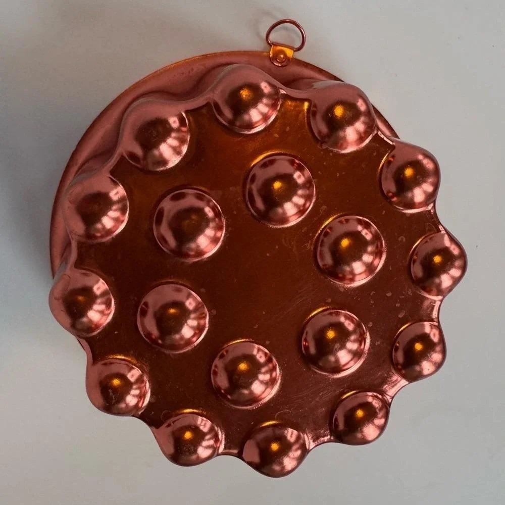 VTG 50s 60s Mirro Jell-o Cake Mold Aluminum 1 Tier Dots Copper Color Kitchen MCM